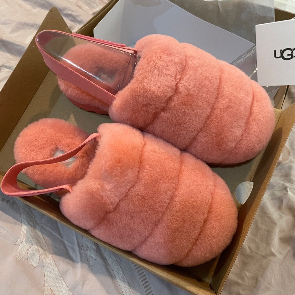 UGG Super Fluff Slipper NWT